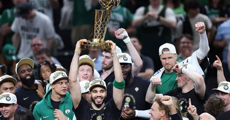 bosto vs|Celtics win NBA championship, defeat Mavericks in Game 5.